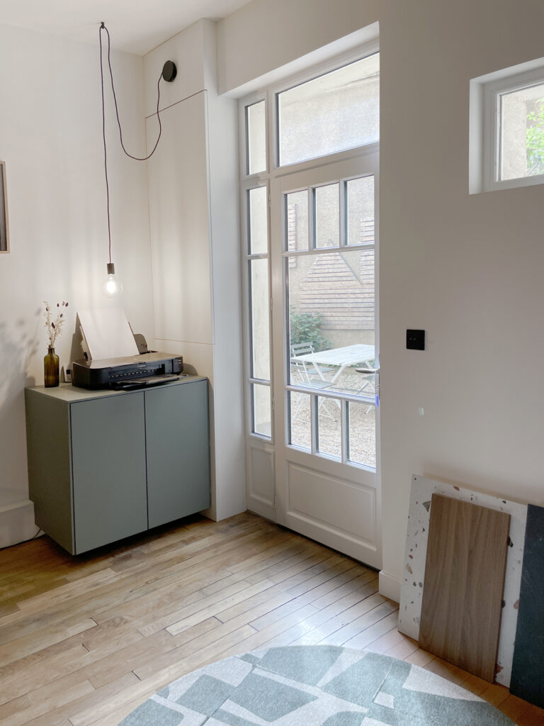 Bureau après